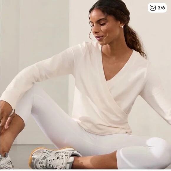 Athleta Recharge Sweatshirt in Cream – Size XS - Picture 1 of 10